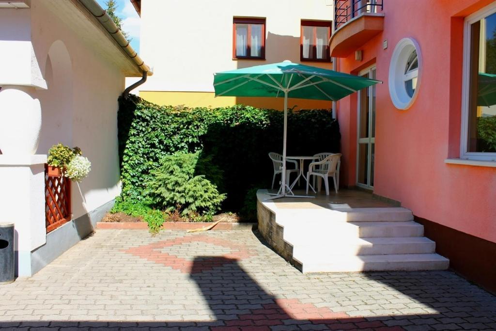 Jarja Panzio Hotel Hajduszoboszlo Exterior photo